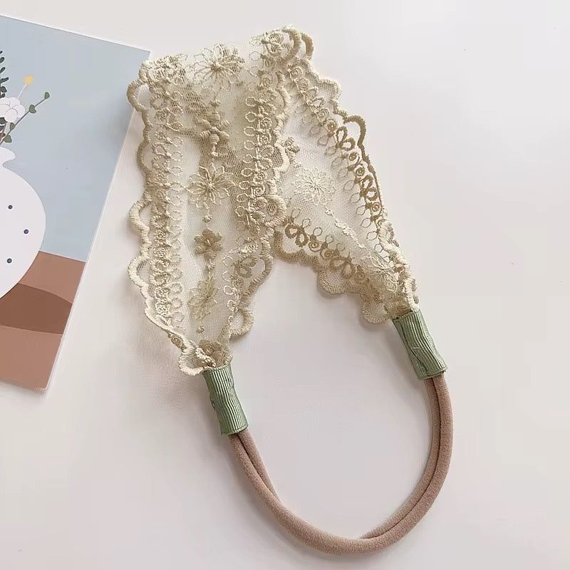 Vintage Lace Scallop Headband