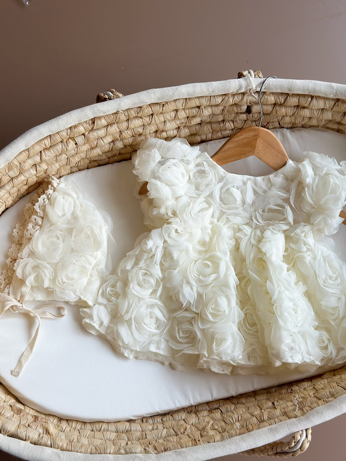 Ivory Rosette Dream set