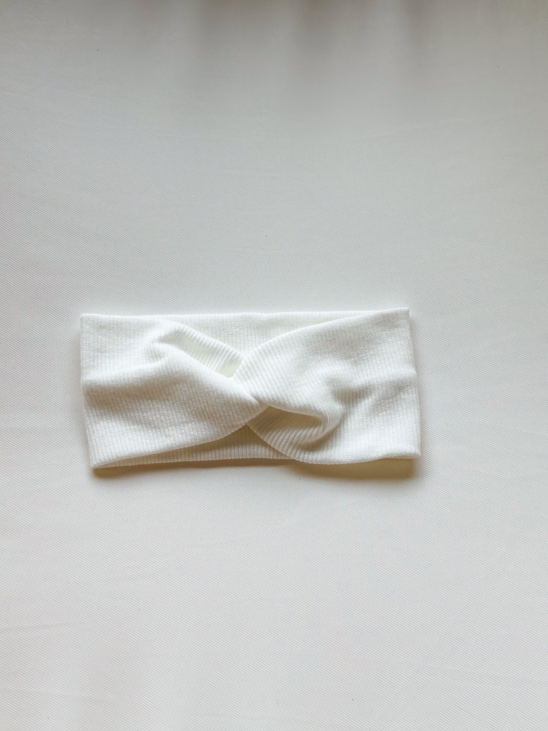 Ribbed soft knot headband