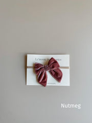 Olva velvet bow clip