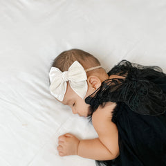 Olva velvet bow