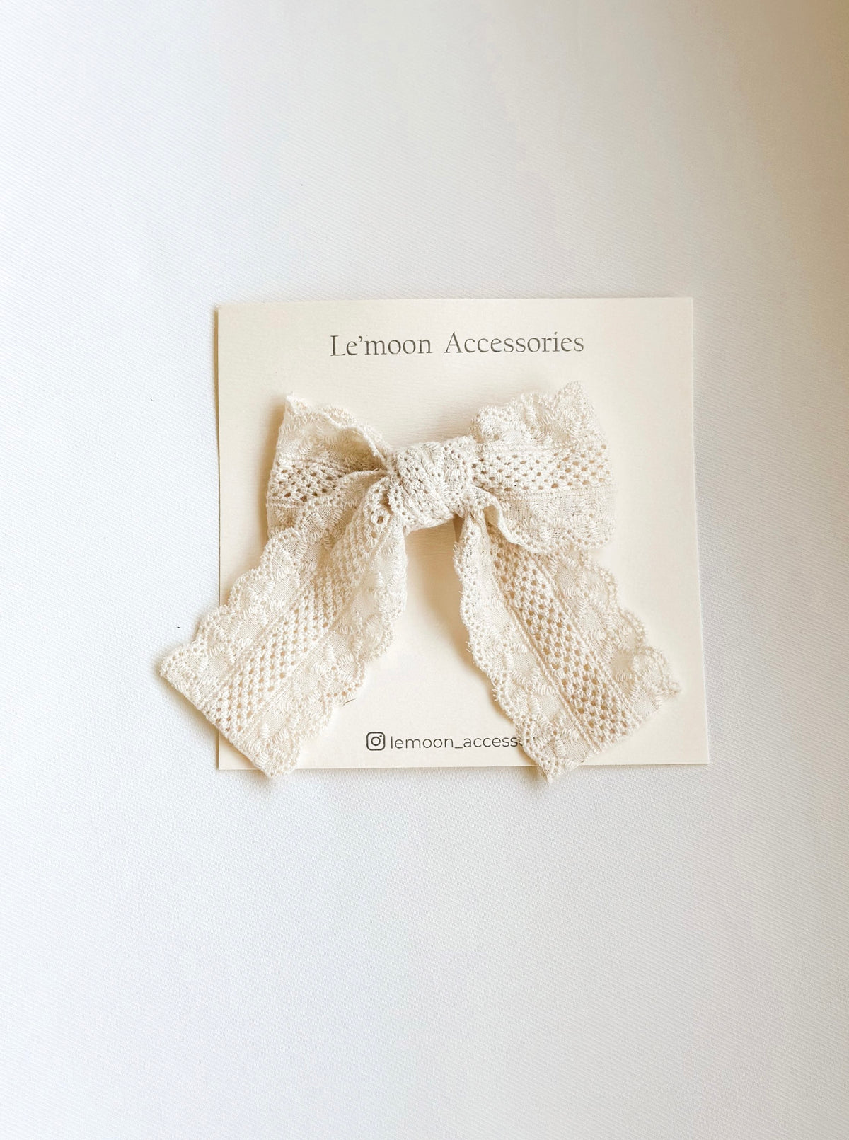 Elodie lace bow