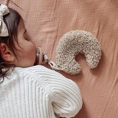 Moon pacifier holder
