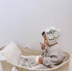Crochet bonnet hat