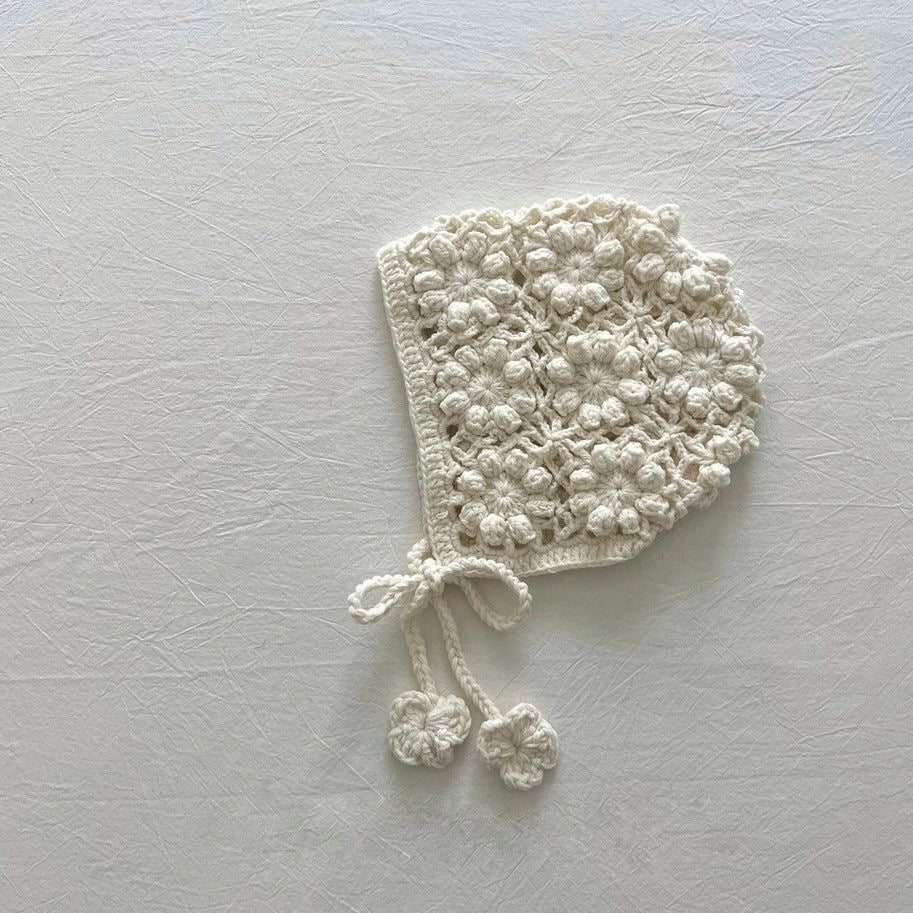 Crochet bonnet hat