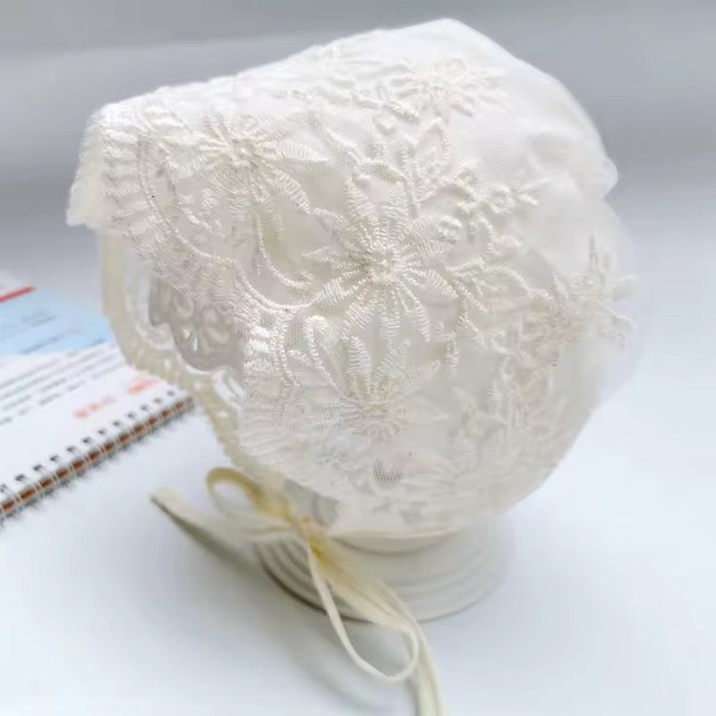 Elowen Vintage Lace Bonnet