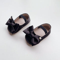 Pearl Bow Baby Flats