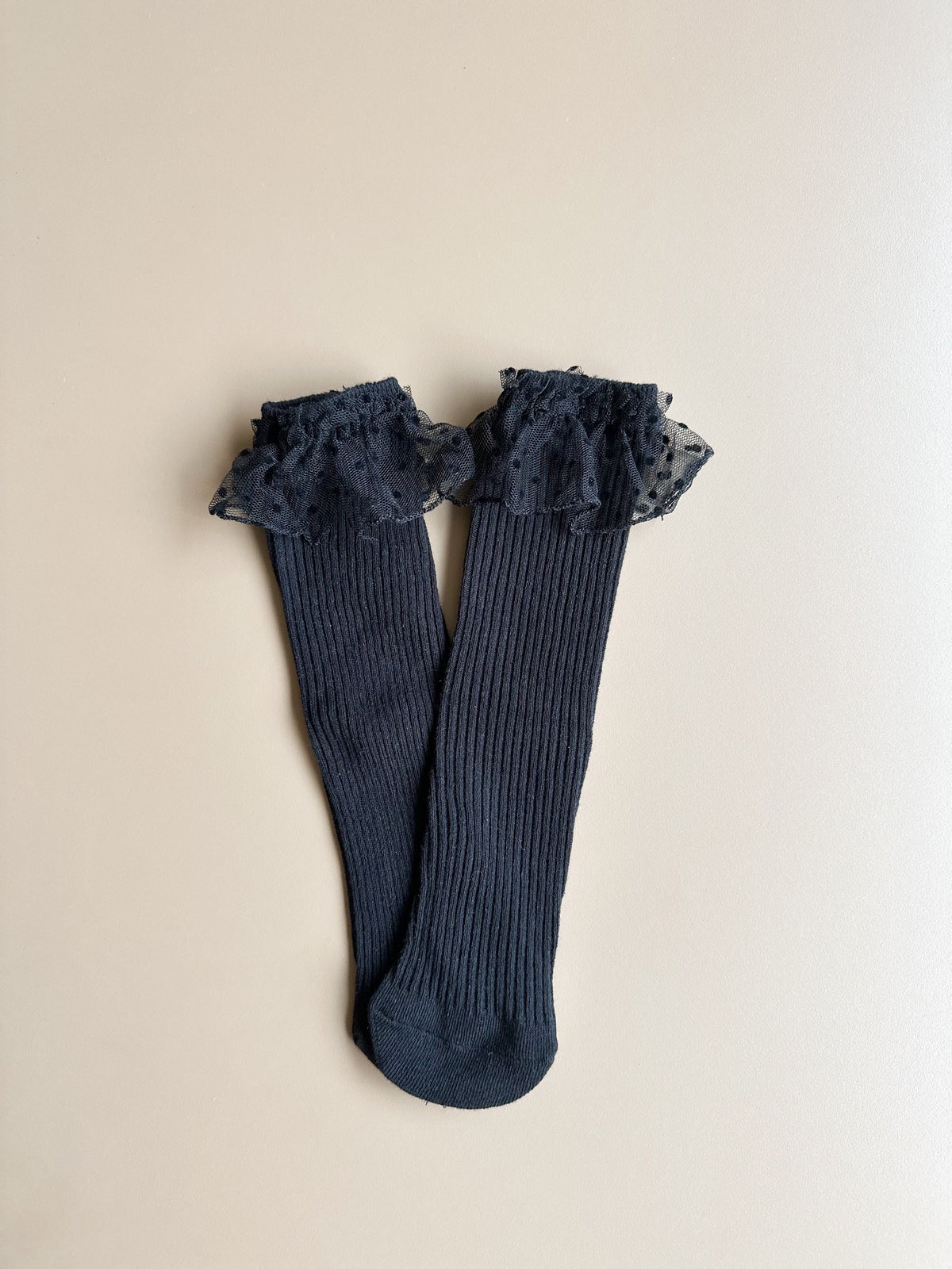 Lace ruffle socks